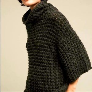 Anthropologie Plenty byTracey Reese Small green tunic w/elbow length sleeves